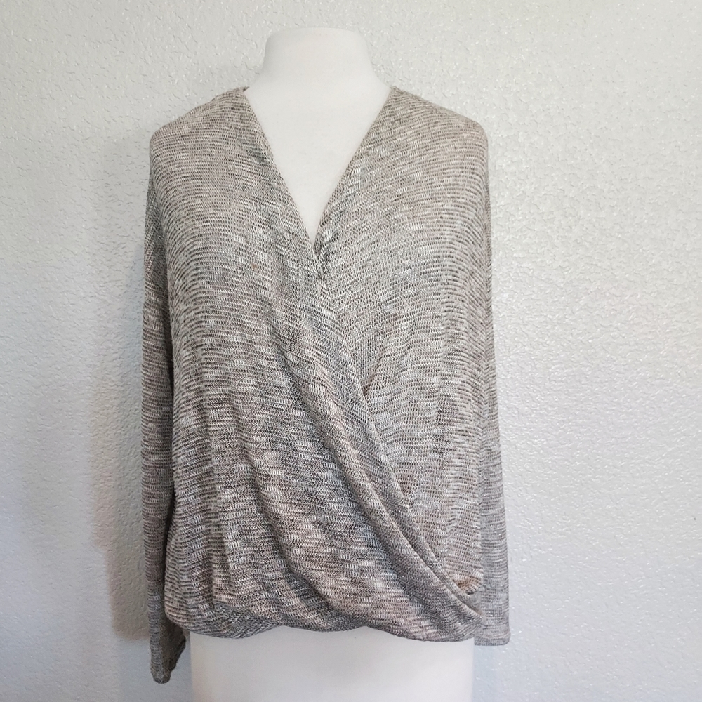 🔴3/$20 Wasabi + Mint Beige Wrap Open Kint Blouse Size L